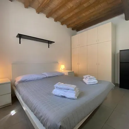 Апартаменти Casa Fabrizio - Parcheggio Nelle Vicinanze *